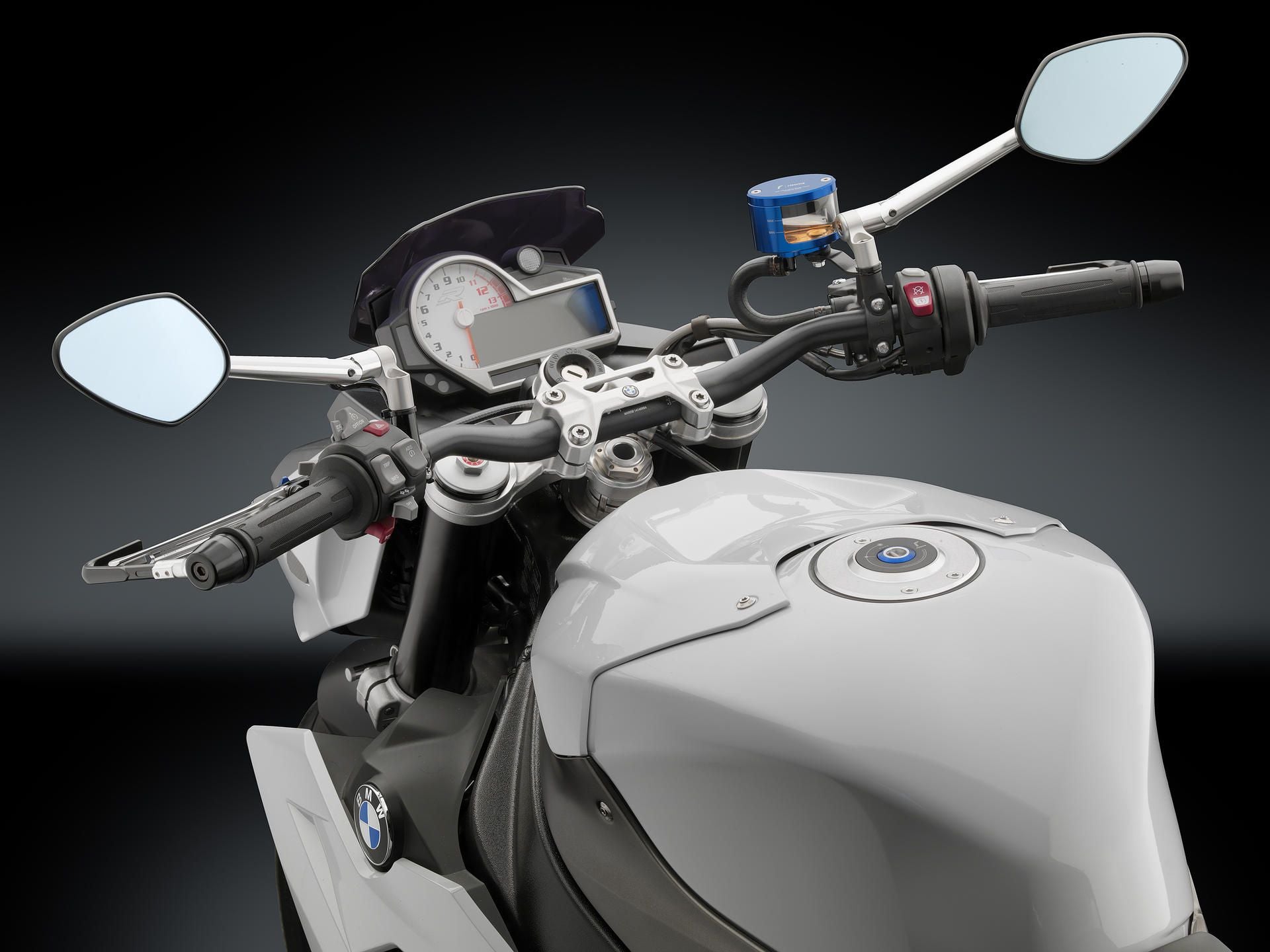 S 1000 R (2025) – rizoma Japan