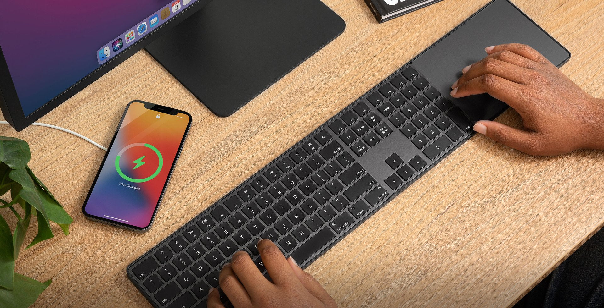 大人気のMagicBridgeがテンキー付きMagic Keyboardに対応！ Twelve