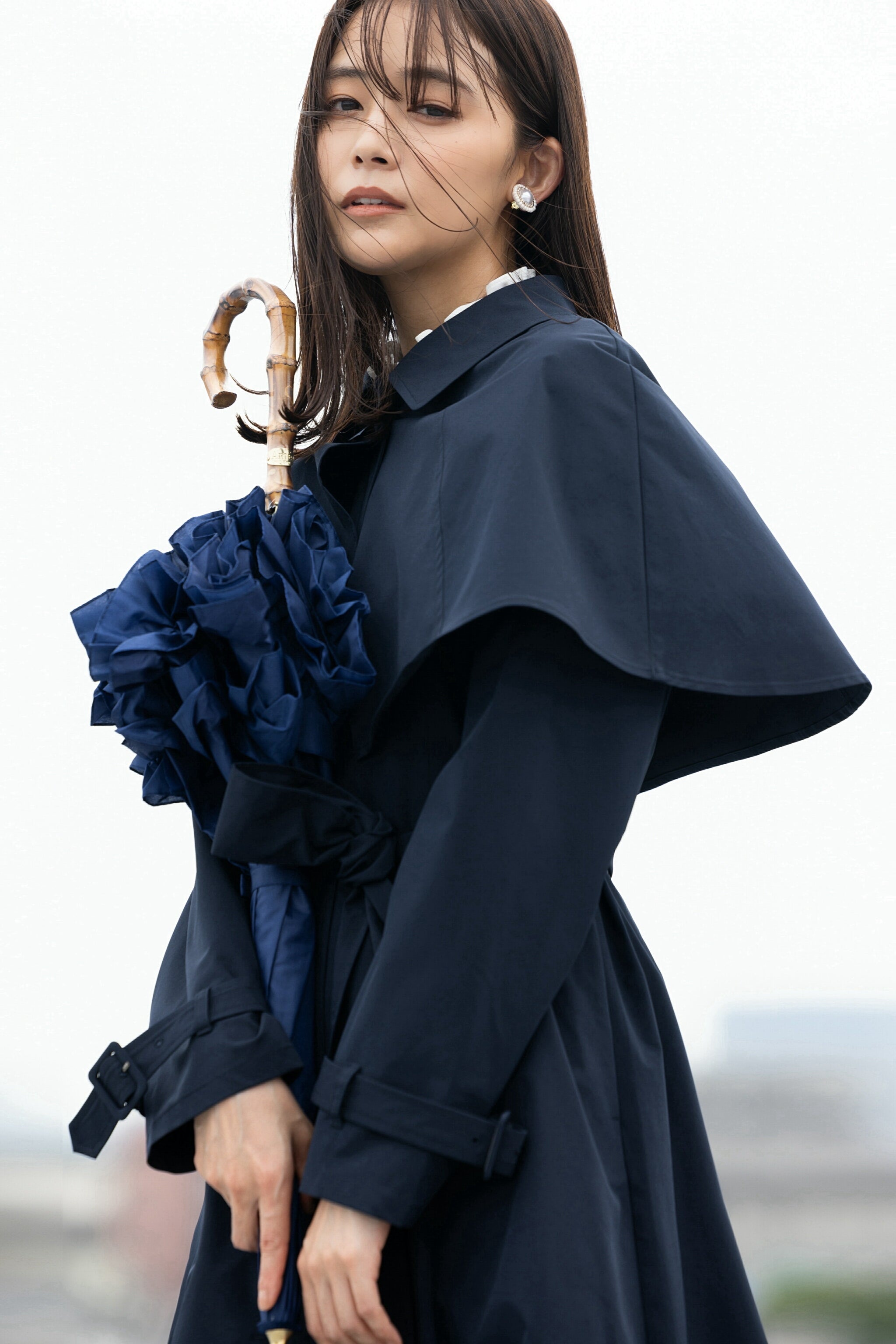 綺麗」も「上品」もあきらめない。Ame no chi Hareの撥水ネイビー