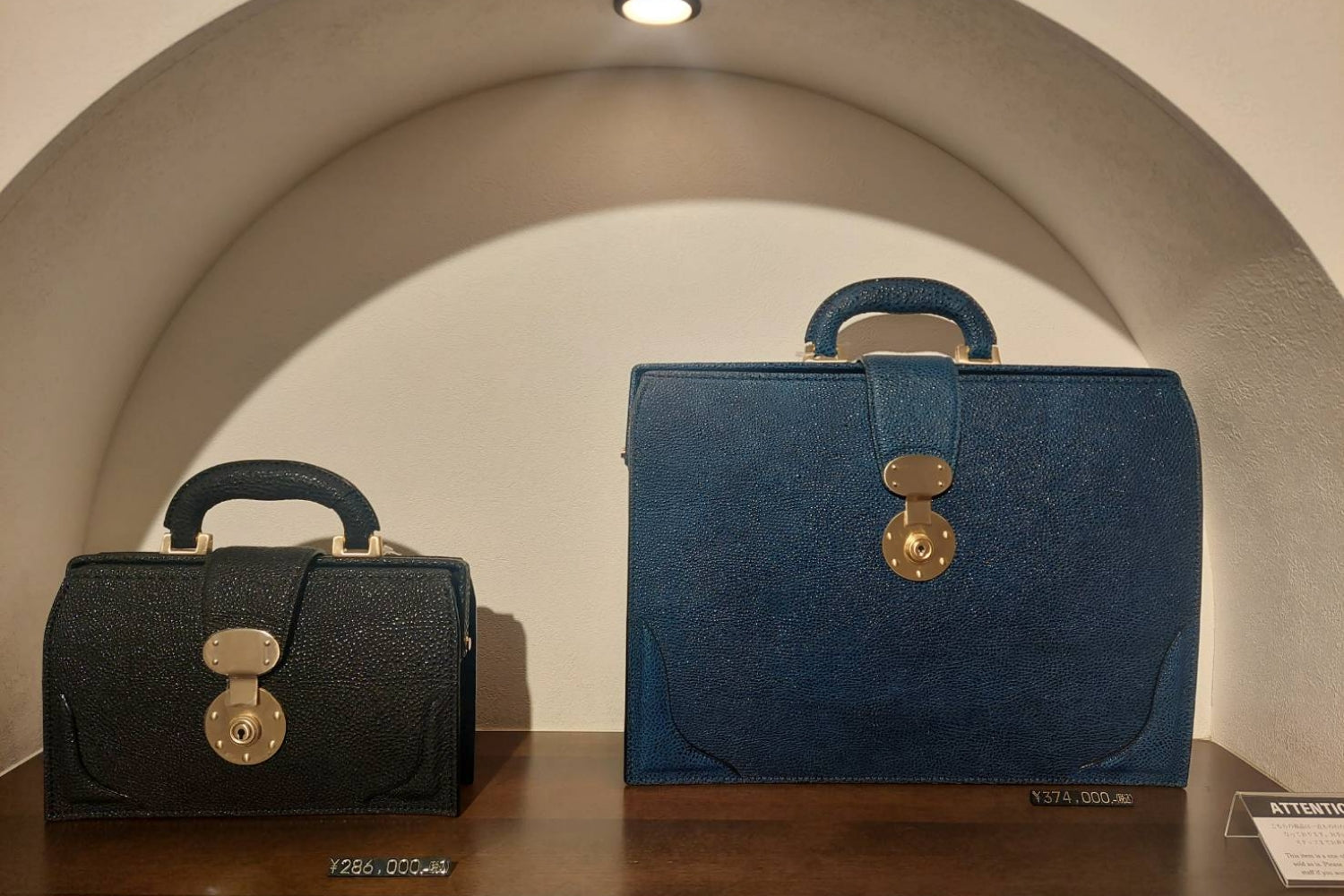 ダレスバッグをお探しなら、FIVE WOODS 大阪 – 林五オンラインストア