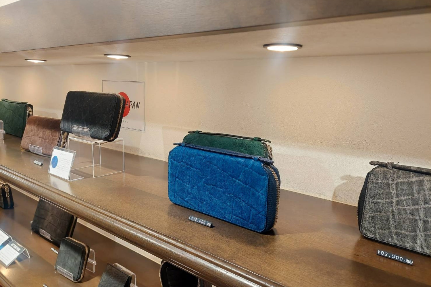 象革財布やバッグをお探しなら、FIVE WOODS 大阪 – 林五オンラインストア