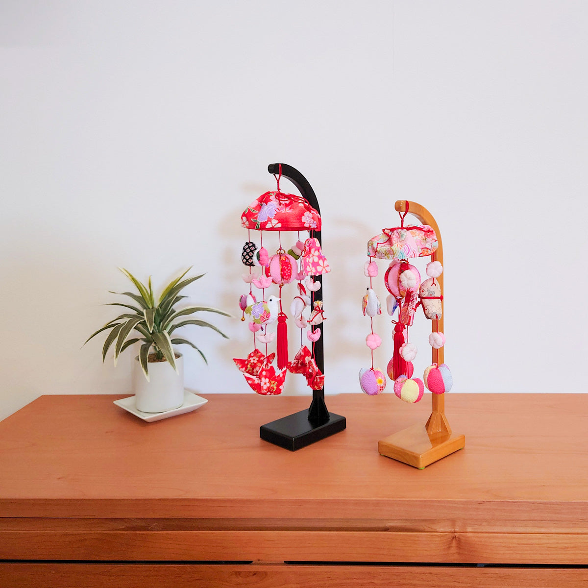 つるし雛は、素敵な謂れやメッセージ。吊るし飾りのひな祭り。桃の節句