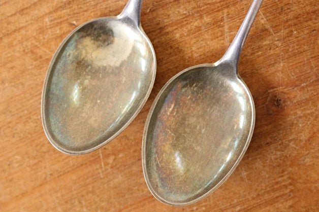 2本あり！イニシャル入りバラのシルバー製ティースプーン イギリス