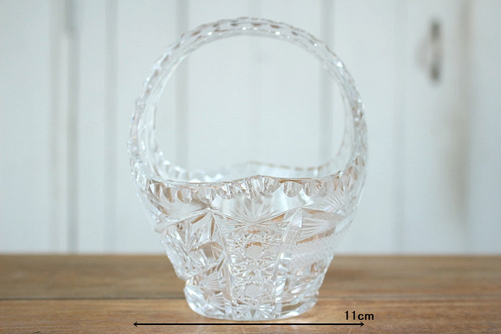 小さなサイズのガラスバスケット（高さ14cm） イギリスアンティーク