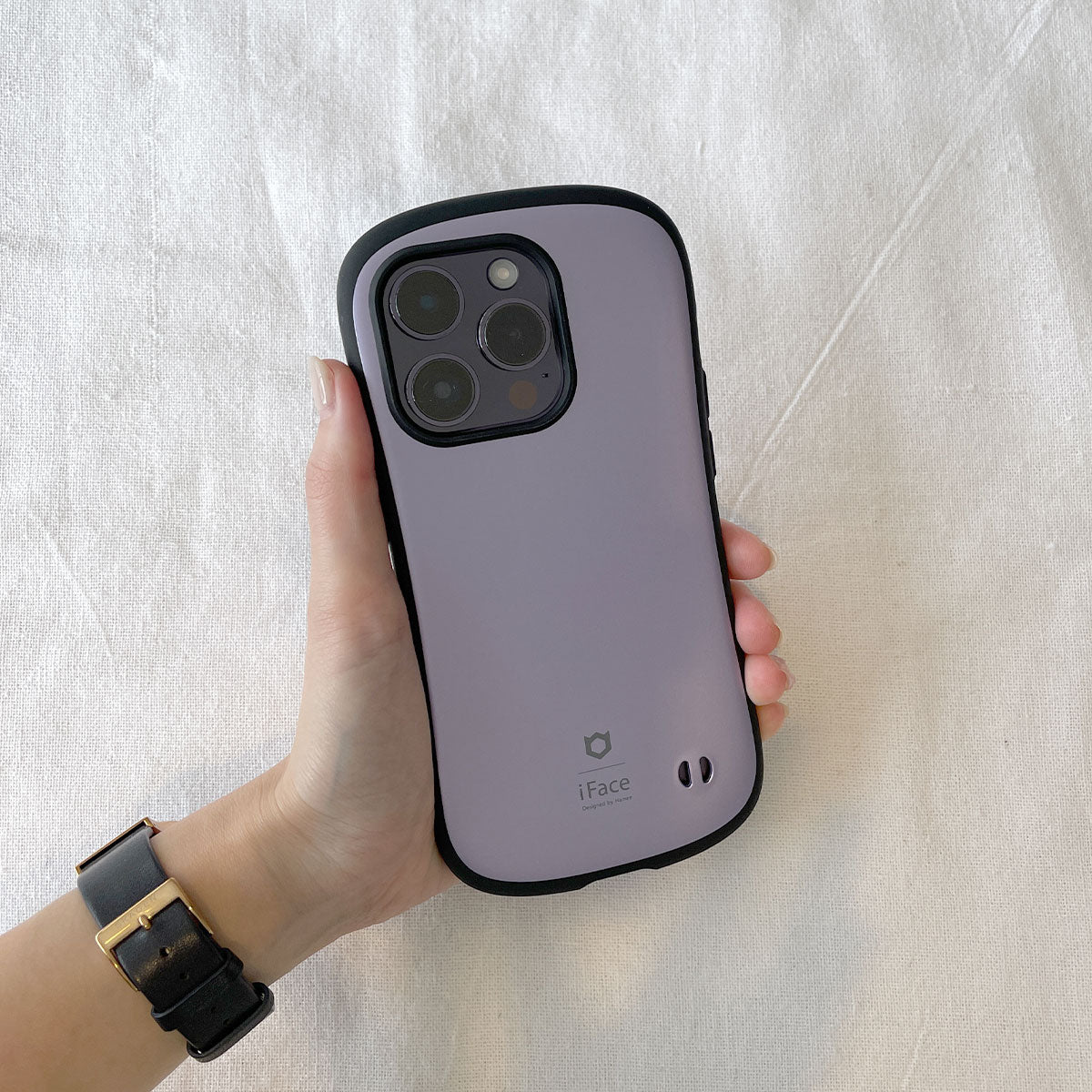 iPhone14Pro_14ProMaxのディープパープルに合うスマホケースおすすめ！