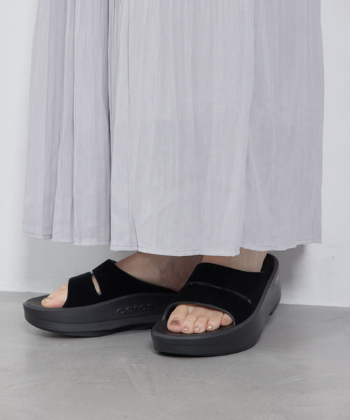 OOFOS/ウーフォス】OOmega OOahh Limited/公式サイト限定 (シューズ