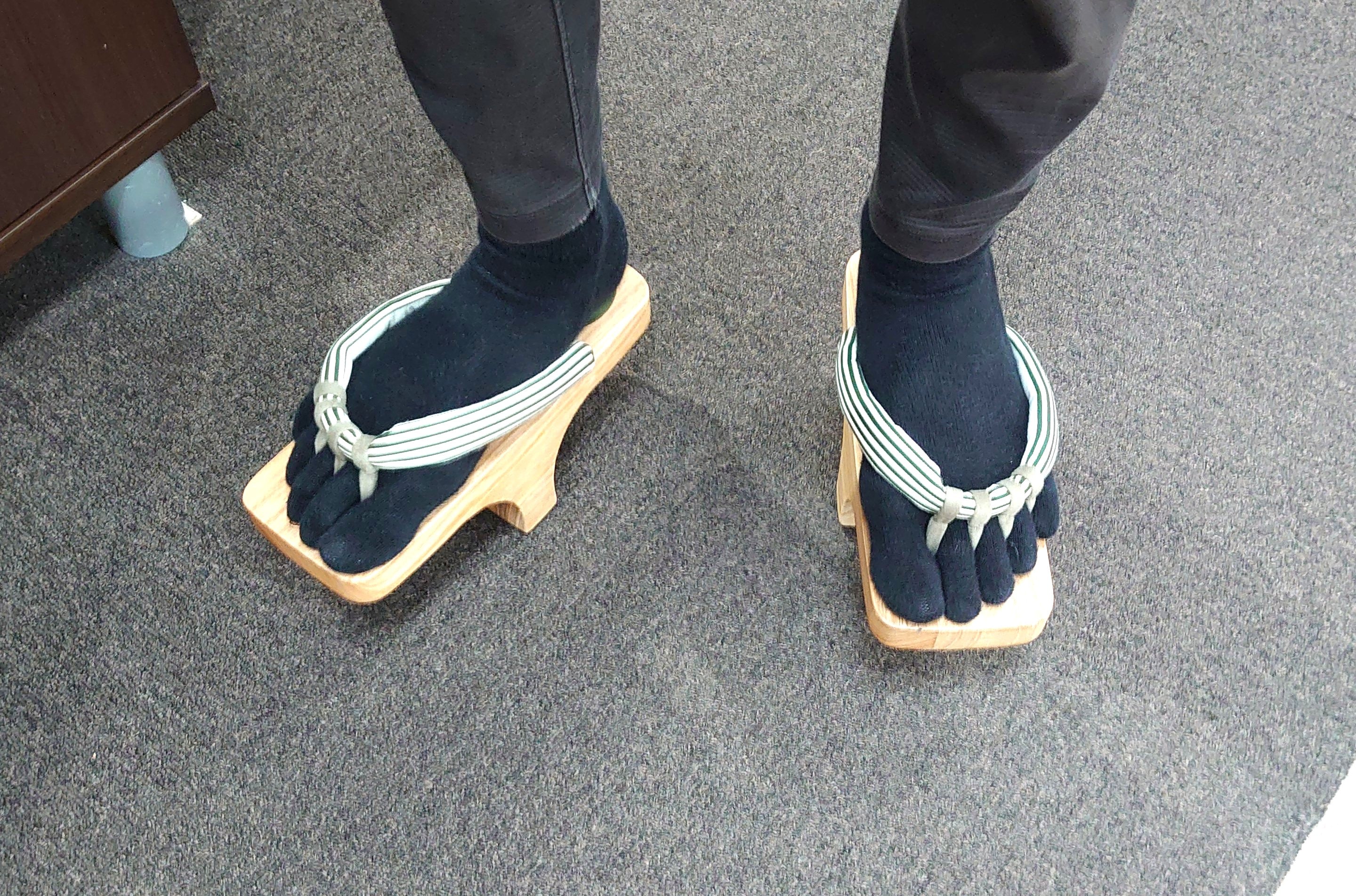 あしゆびひろ 下駄 Lサイズ – ゆにわマート