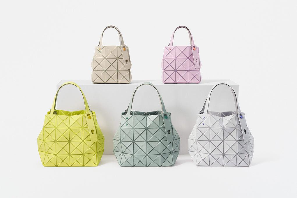 アイテムのご紹介「CARAT」 – isseymiyake.com