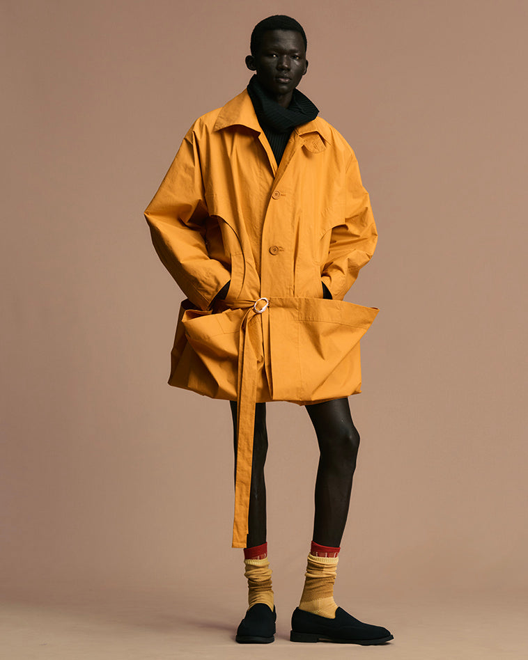 アイテムのご紹介「CAVITY COAT」 – isseymiyake.com