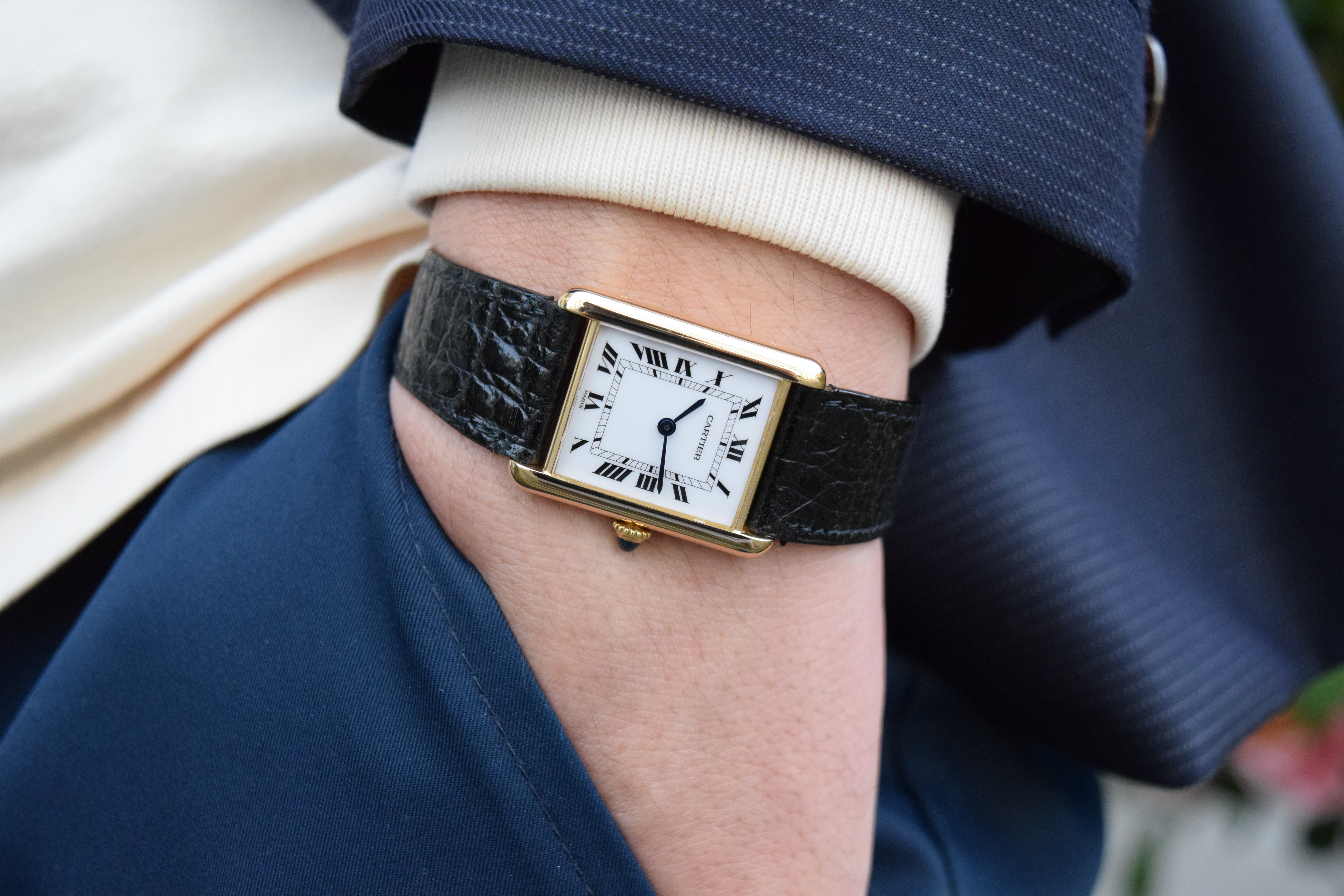 修理に出したタンクルイカルティエが公式のブティックから帰ってきました