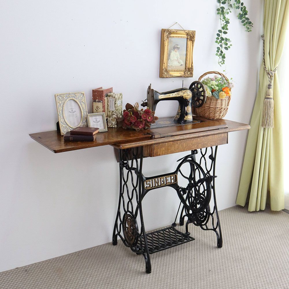 SINGERの足踏みミシン♪ アンティークミシン VC109-256 – アンティーク