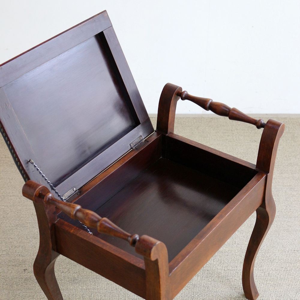 座面は収納ボックス♪ アンティーク・ピアノスツール VC103-229