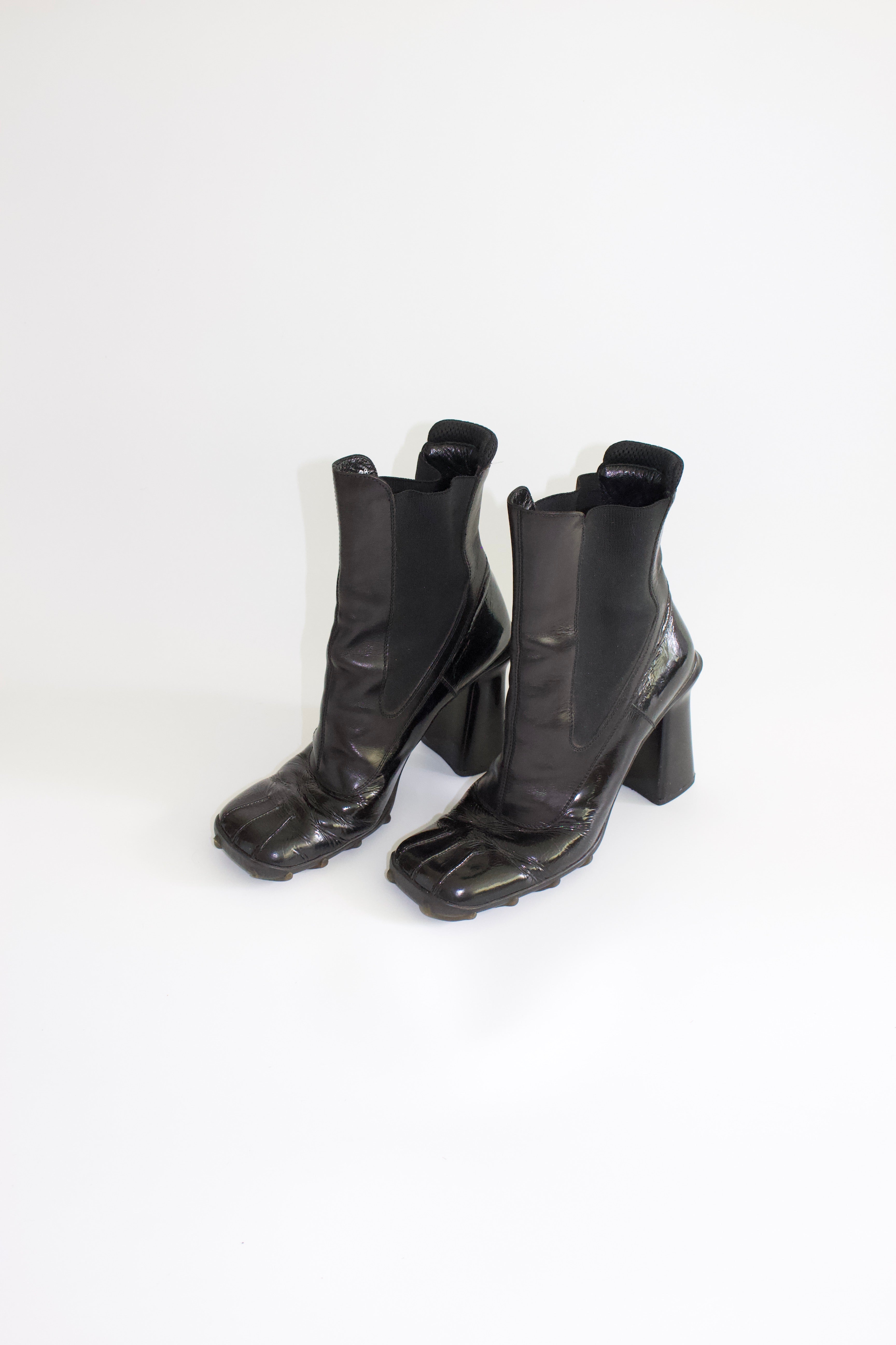 Velvet Archive - Miu Miu FW 1999 black patent leather boots