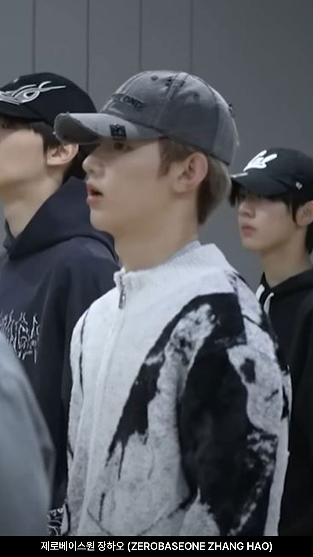 クロスダメージカスタムデニムキャップ - BLACKBLOND | 60% - アジア