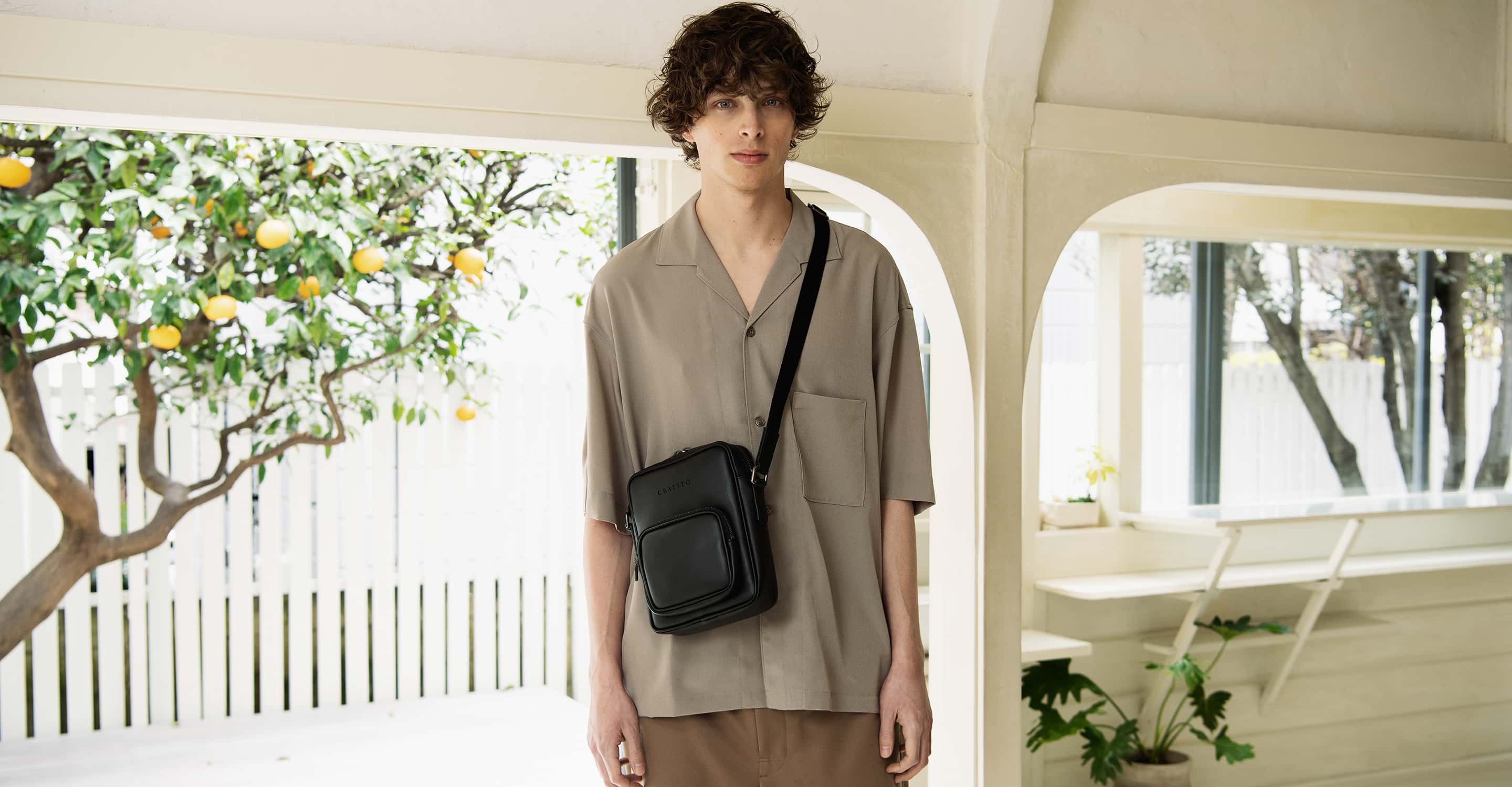 Desserto ヴィーガンレザークロスボディバッグ【撥水 / 雨天利用可