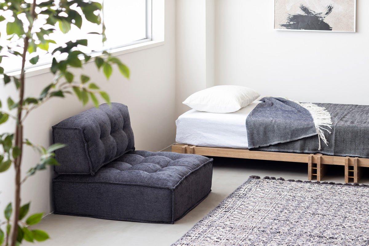 THE CUSHION SOFA カスタムセレクション – KANADEMONO