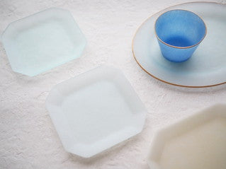 ガラス作家 藤本咲 mist(八角皿 クリア) ¥6,050 大人の焼き物