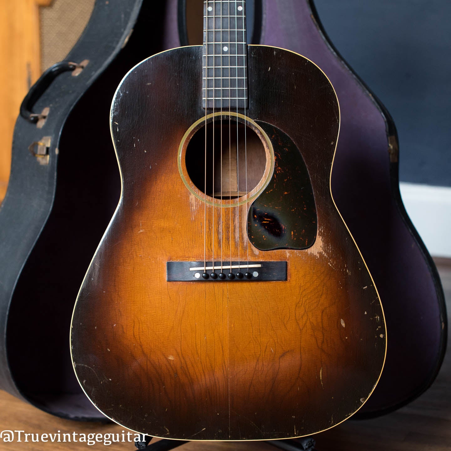 The Gibson J-45 Model Through the Years – True Vintage Guitar