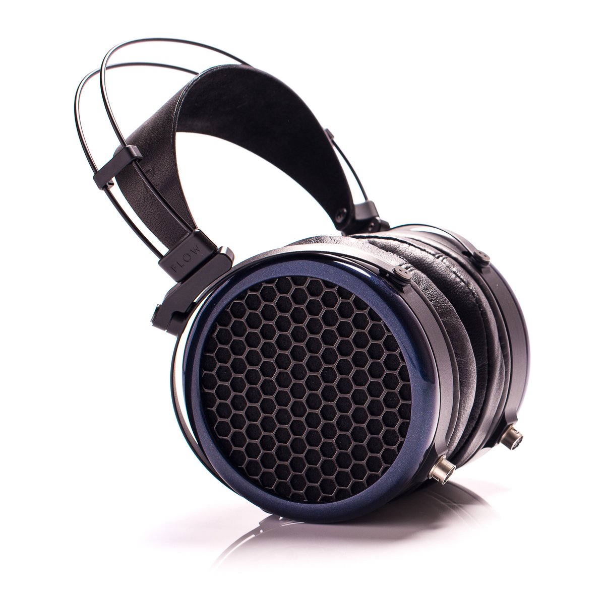 Mr Speakers Headphones Flow Into The Deep End – Headphones.com