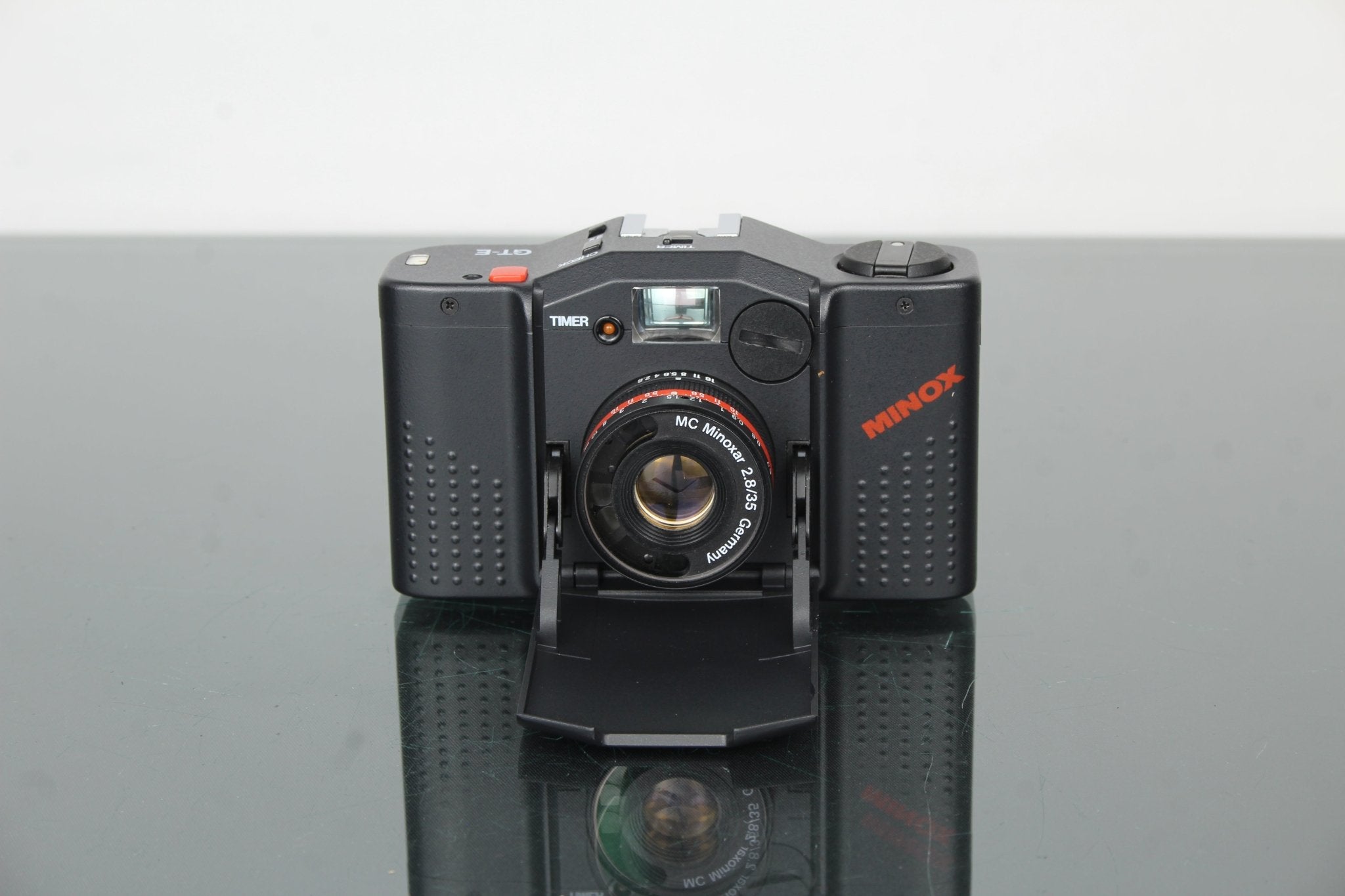 Minox GT-E Review: Tiny 35mm Film Camera With Huge Charm – Dutch