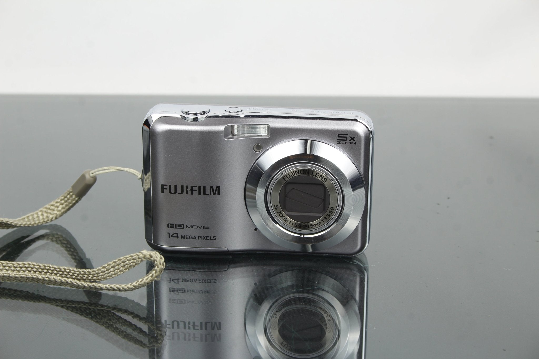 Fujifilm FinePix AX600 Review: Simple Digital Compact Joy – Dutch