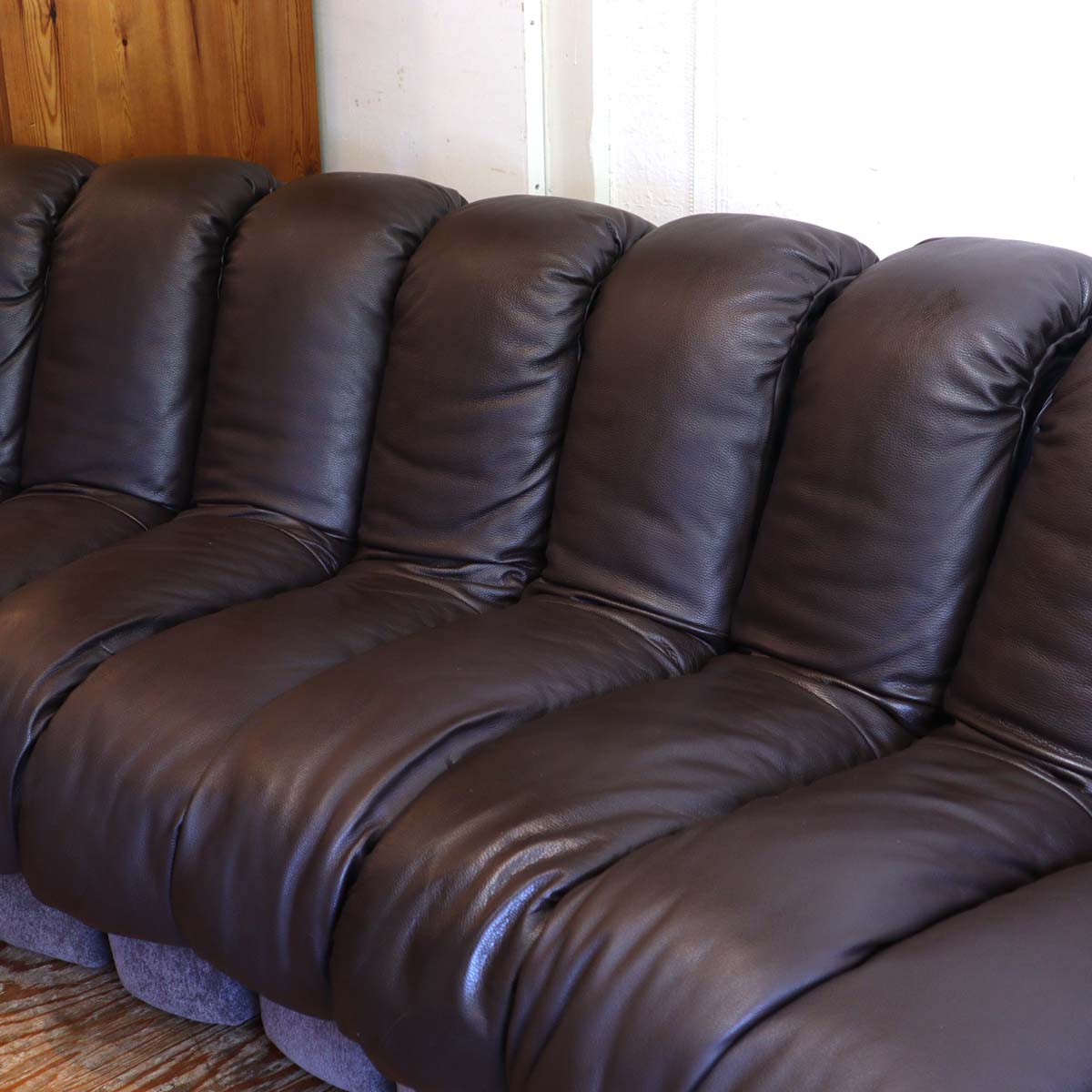 モビリア / mobilia デセデ スネークソファ 21連 本革 ヴィンテージ