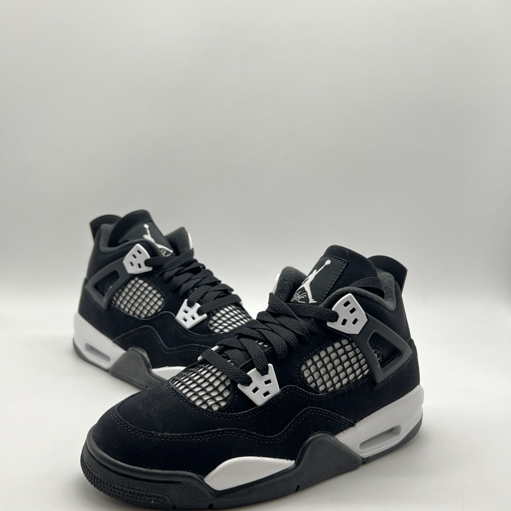 Jordan 4 Retro White Thunder - Diverse Sole