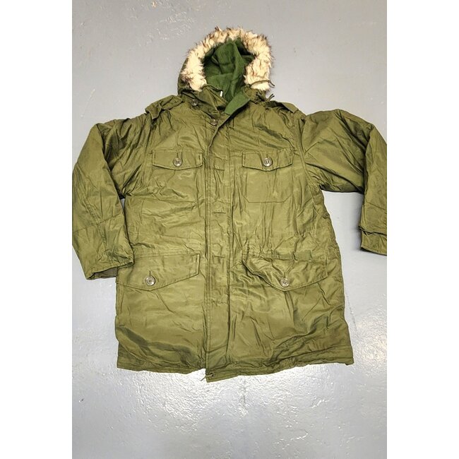 CANADIAN FORCES 1970s EXTREME COLD WEATHER PARKA - Smith Army Surplus