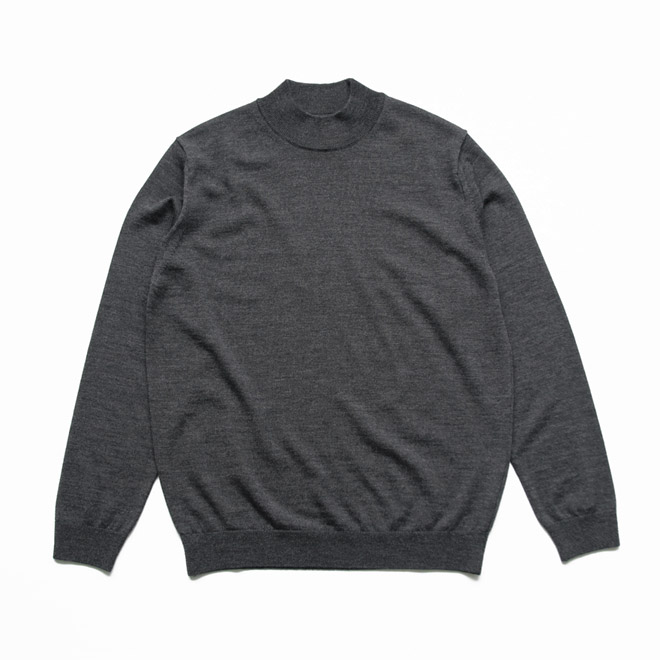 MOONCASTLE – 12G Lightweight Merino Wool Mockneck.