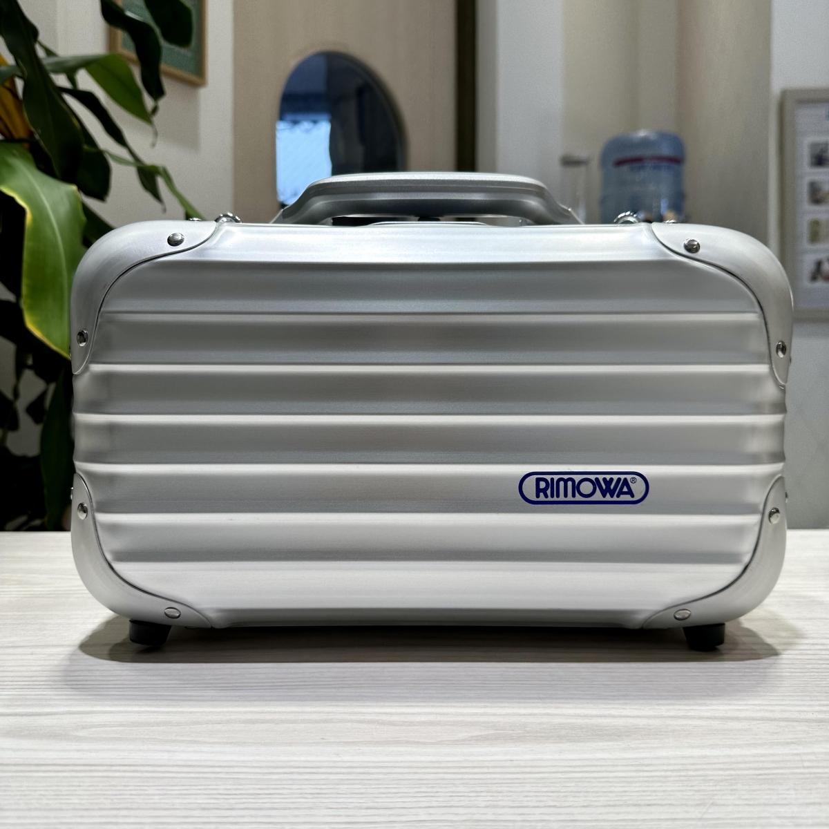 rimowa-topas-643d.jpg
