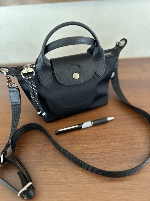 偏愛品】ロンシャン「ル プリアージュ xsサイズ」どれくらい入るか試し