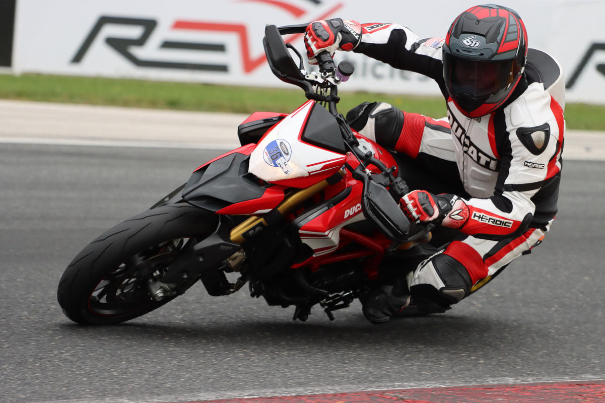 113670_4392906784819_38423b5e_