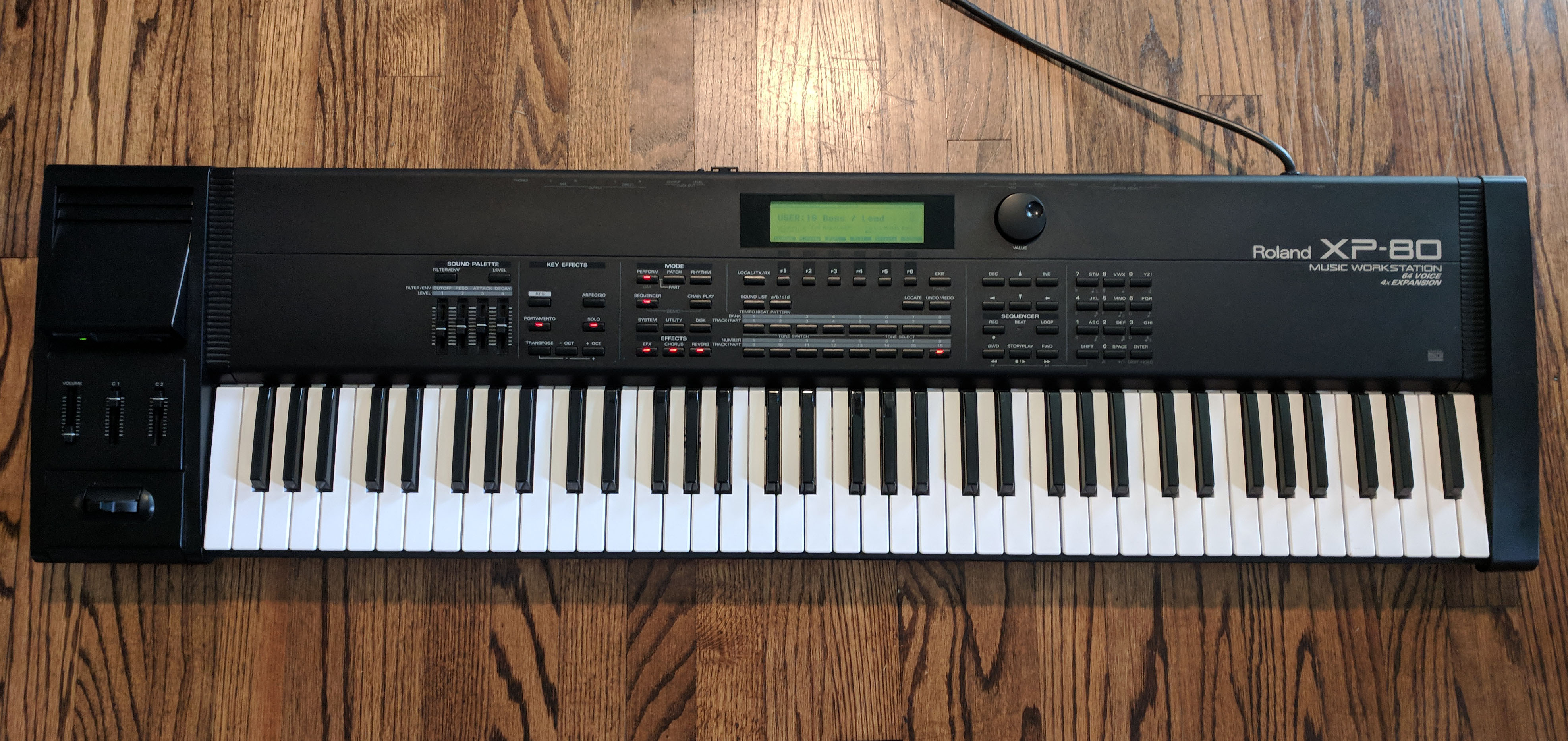 Roland XP-80 photo gallery - Syntaur