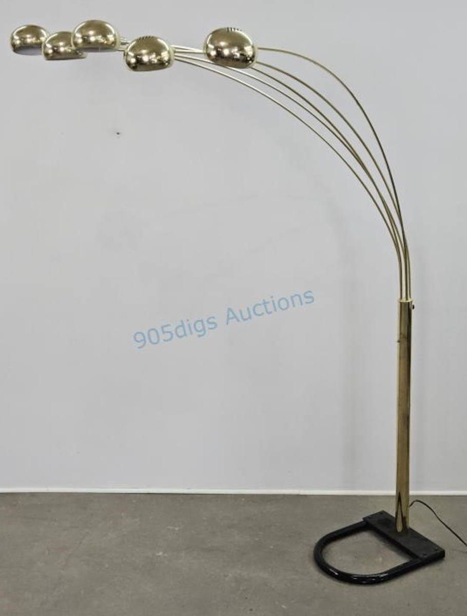 Floor Lamp | Weekly Rental in Etobicoke | Pickle Props Shop
