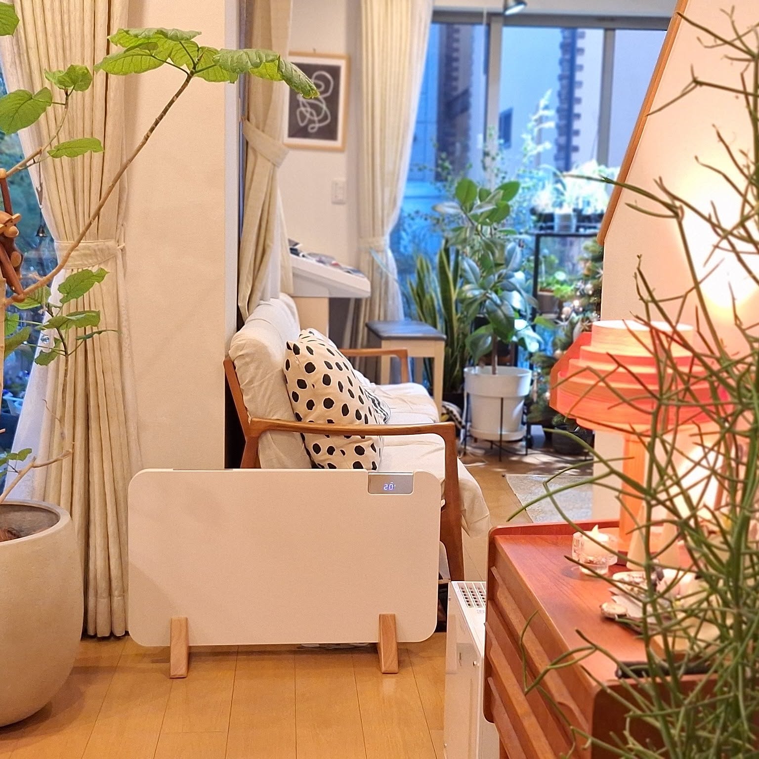 コンベクターヒーターのおすすめ商品とおしゃれな実例 ｜ RoomClip