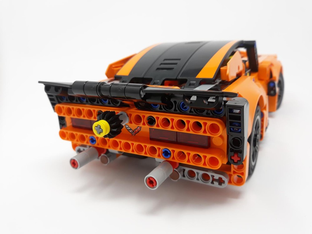 LEGO MOC 42093 Dodge Challenger by SIM CAMAT | Rebrickable - Build