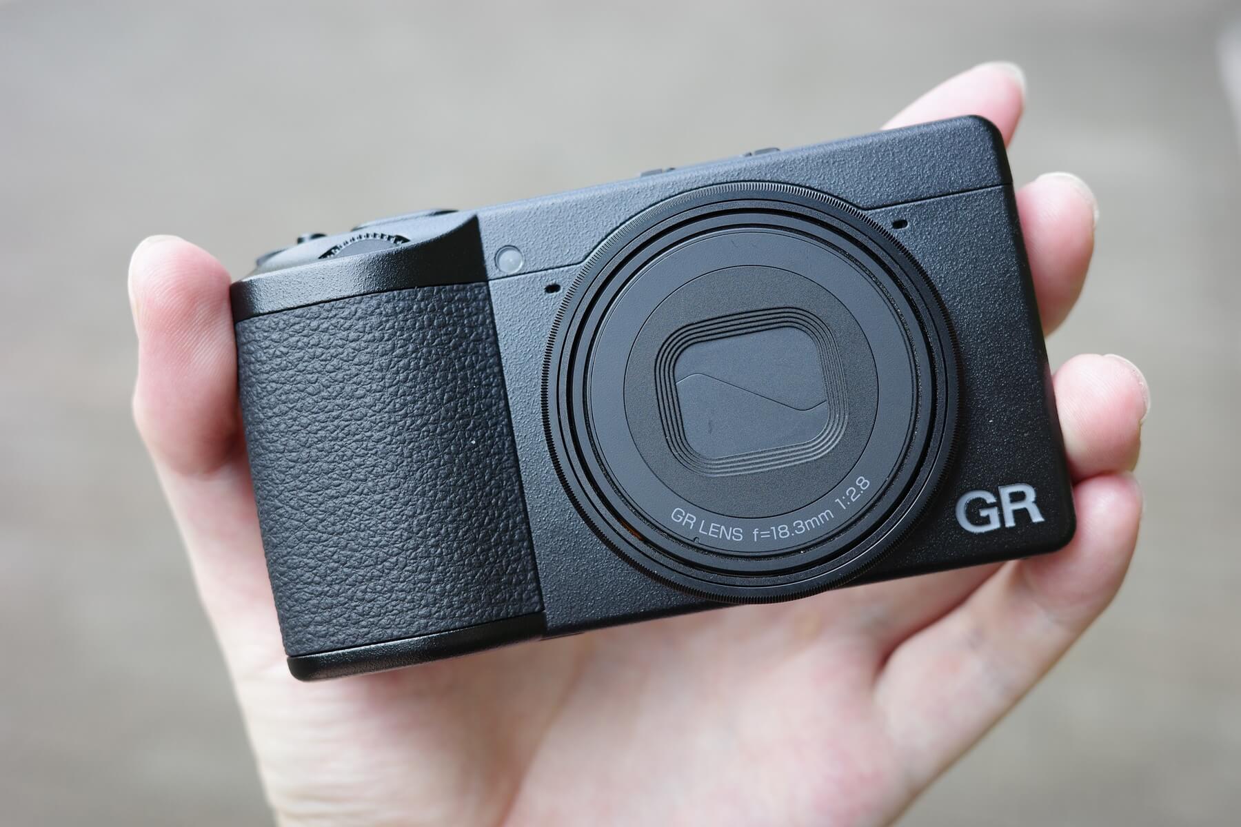 RICOH GR IV実使用レビュー！進化した大人気高級コンデジは最強クラス