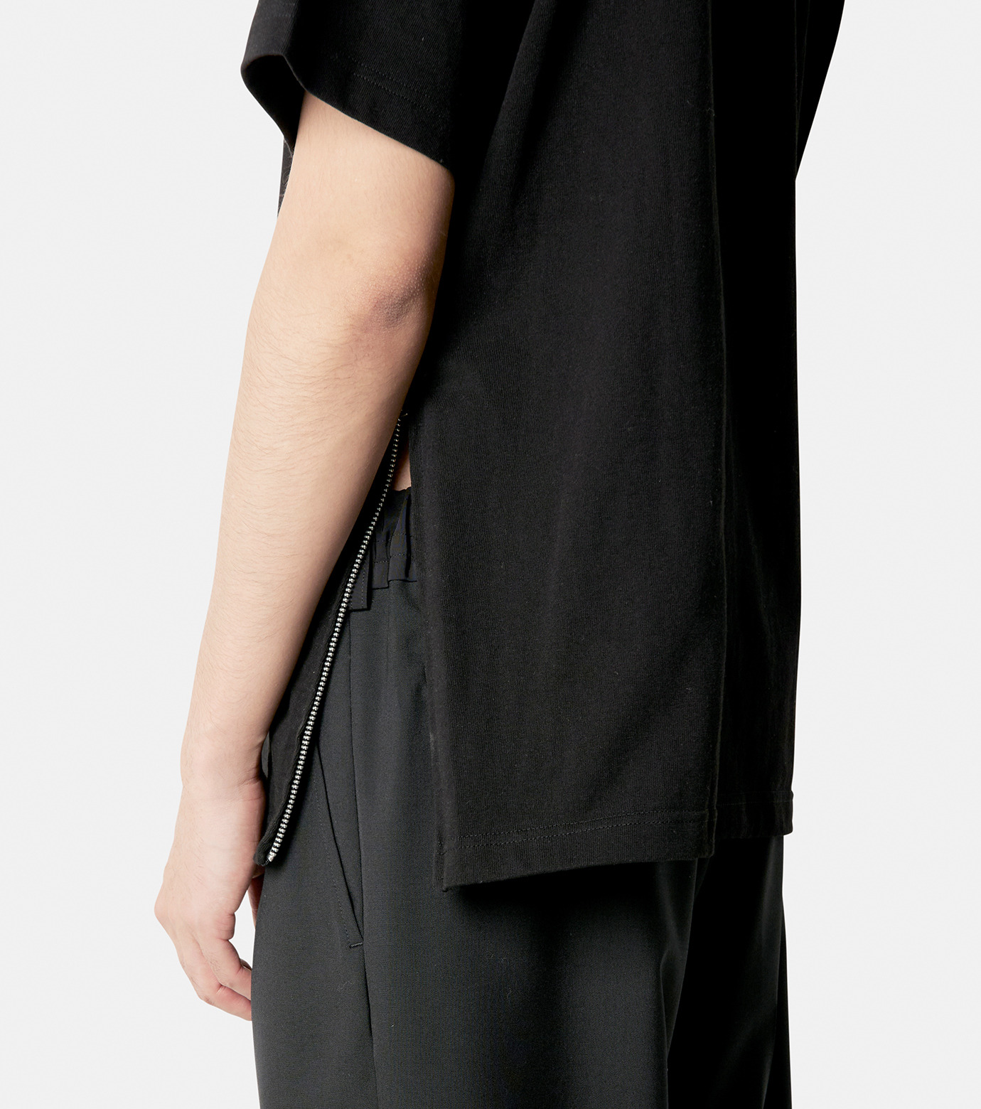 サカイ - sacai | Side Zip Cotton T-Shirt-Black-2の通販 | RESTIR