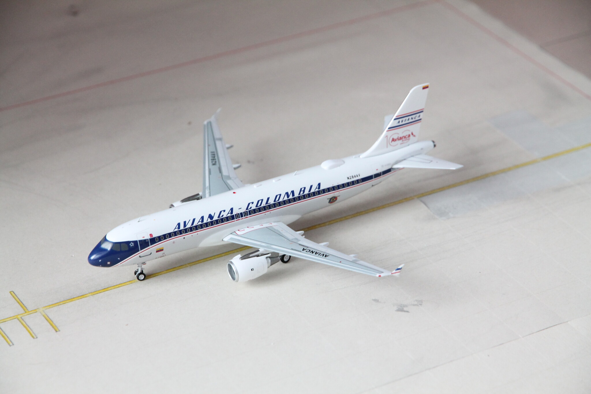 1:200 Avianca Colombia Airbus A320 N284AV JP60 Aero AS-320-100