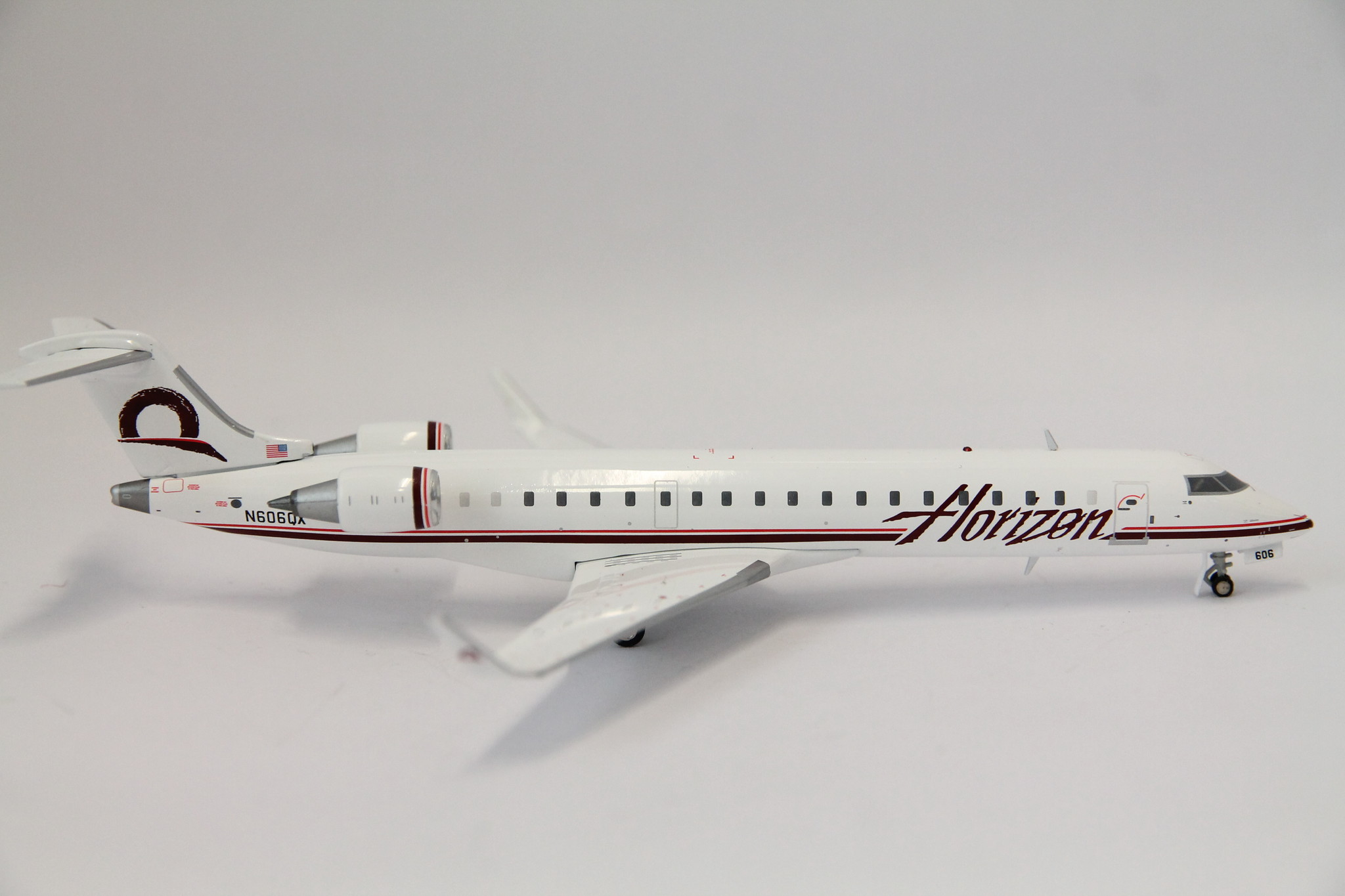 1:200 Horizon Air Bombardier CRJ-700 N606QX Gemini200 G2QXE333