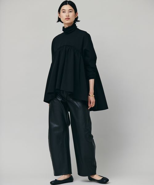 Curensology（カレンソロジー）の「ポンチギャザープルオーバー