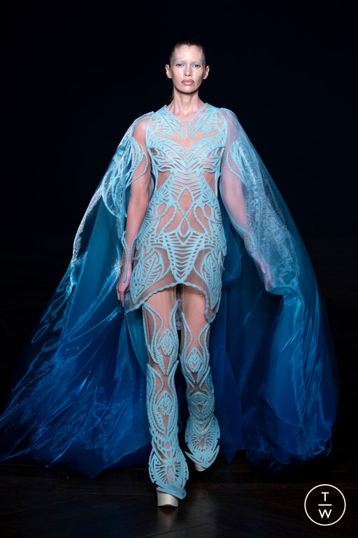 Fashion model Stella Maxwell and their looks