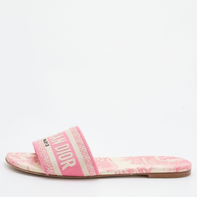 luxury-women-dior-used-shoes-