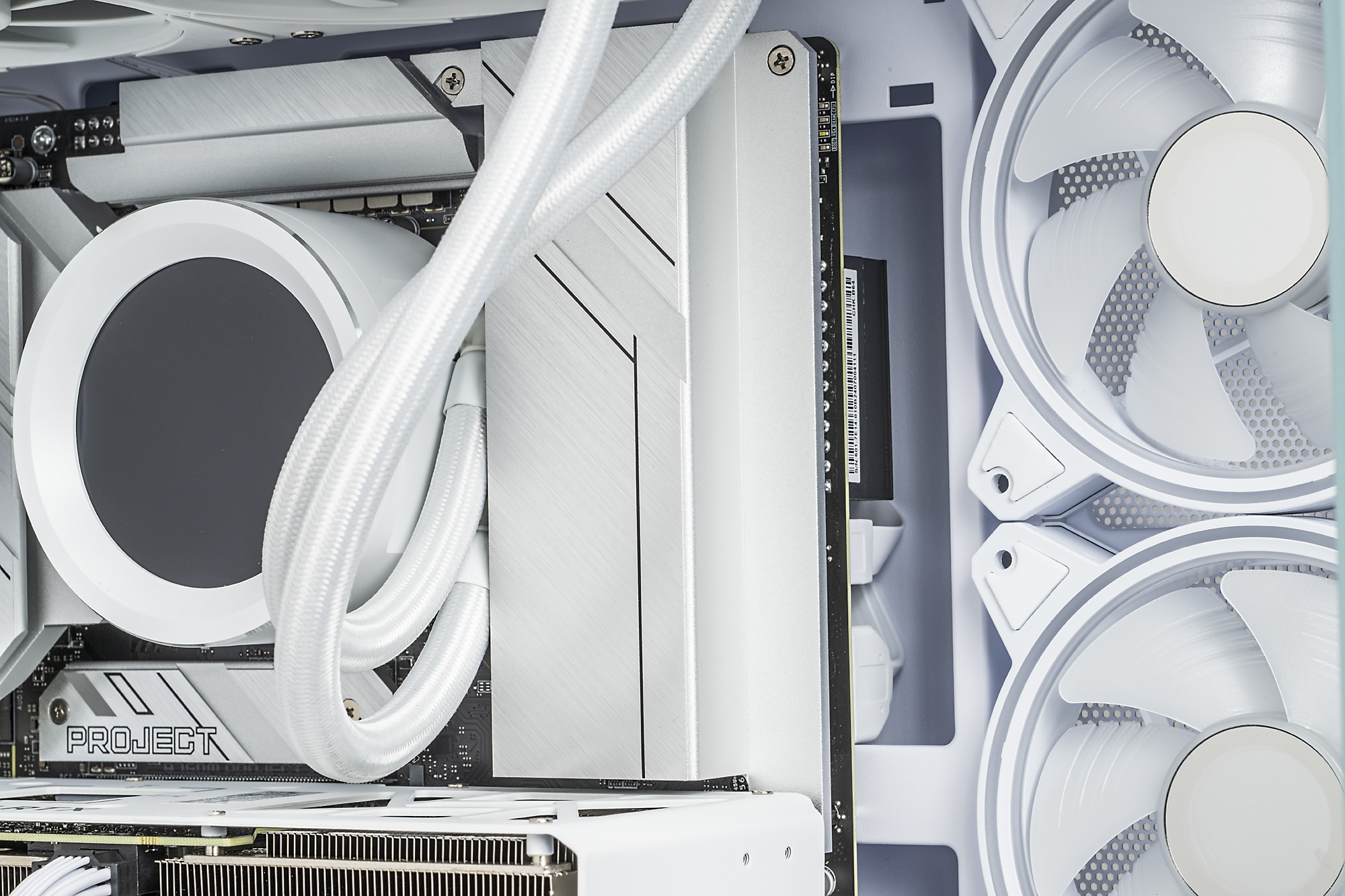 STORM ゲーミングPC 幻界 GK-144F46 [i5-14400F /RTX4060 /RAM:32GB