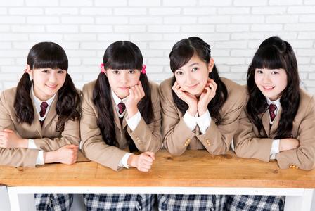 さくら学院 菊地最愛・水野由結・田口華・野津友那乃 2015年3月 卒業 サイン Amazon.co.jp: さくら学院 菊地最愛 水野由結 田口華 野津友那乃 2015