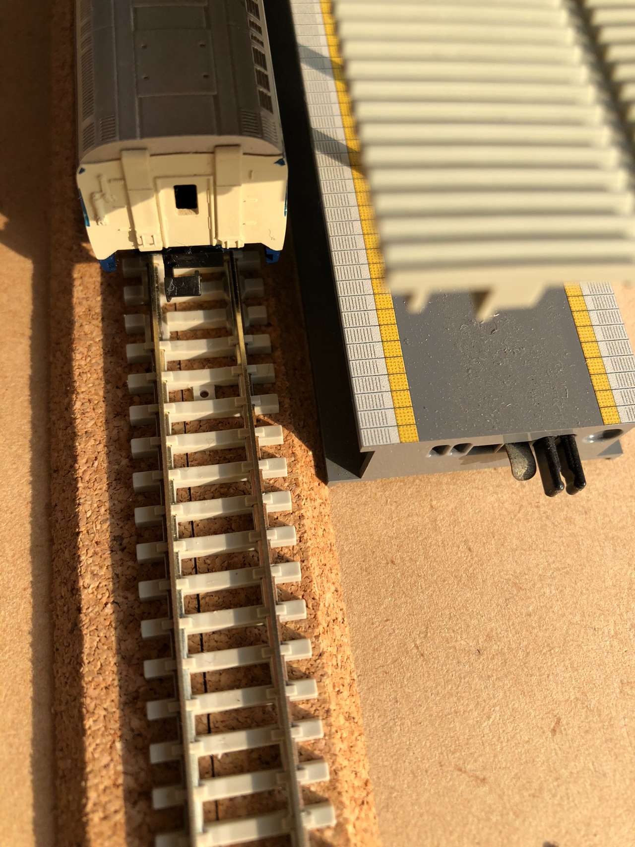 再生産】24-010 コルク道床900mm【1BOX＝10本入り】 | カトー | カトー