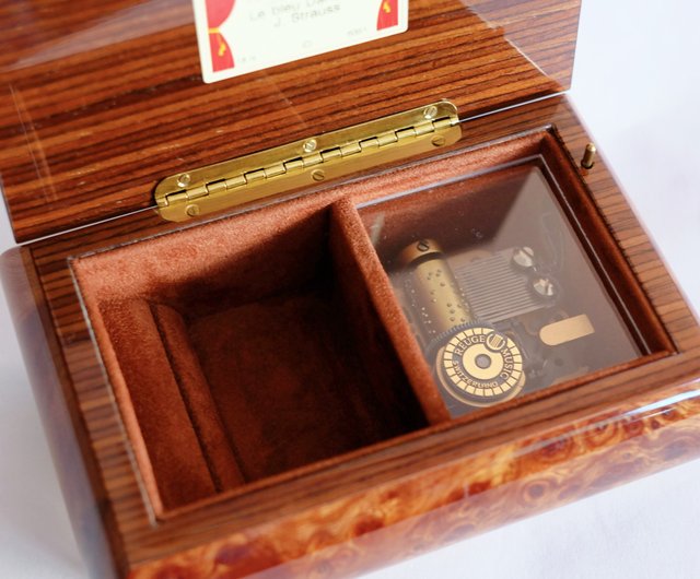 フランス スイスのヴィンテージ リュージュミュージック ハンドメイド