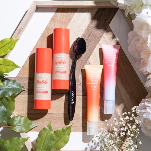 台湾 【UV ケアベースメイクセット】UV クリーム/スパチュラファンデ