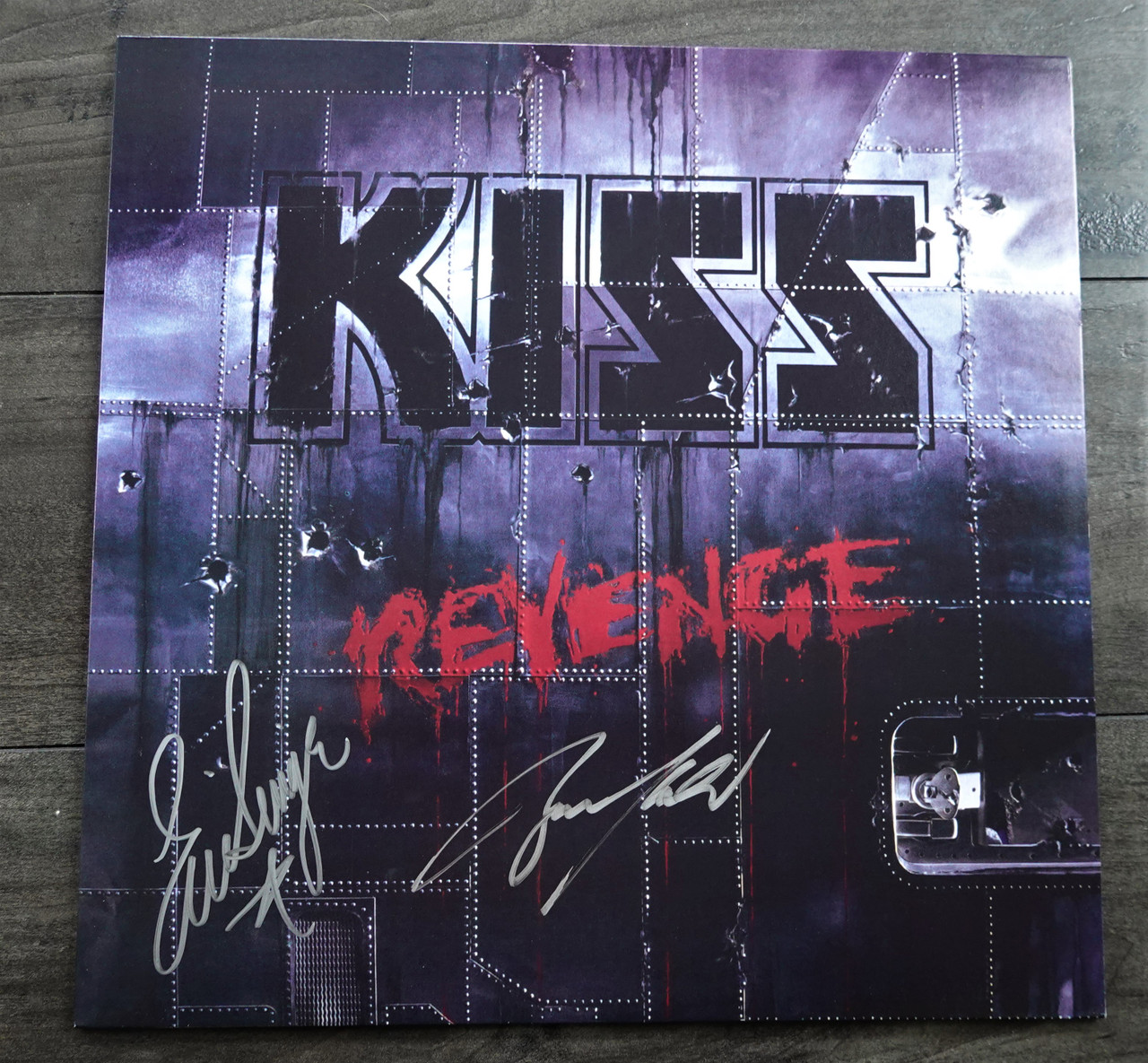 Eric Singer & Bruce Kulick SIGNED in Silver Revenge German Vinyl LP