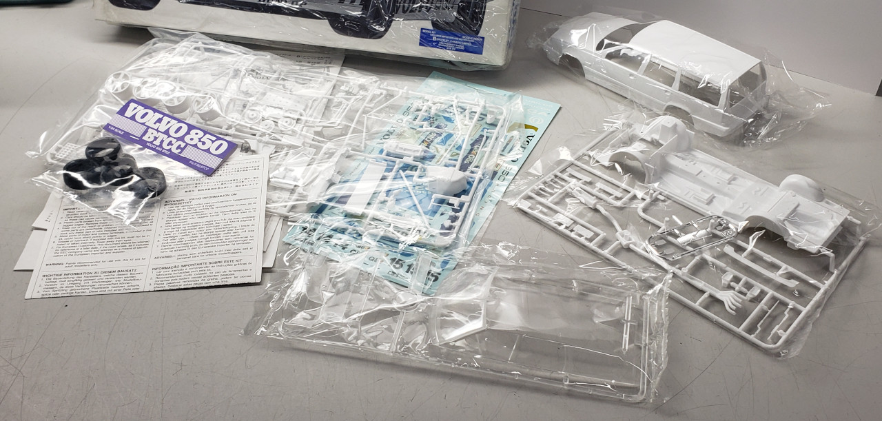 Tamiya 1/24 Volvo 850 Estate BTCC